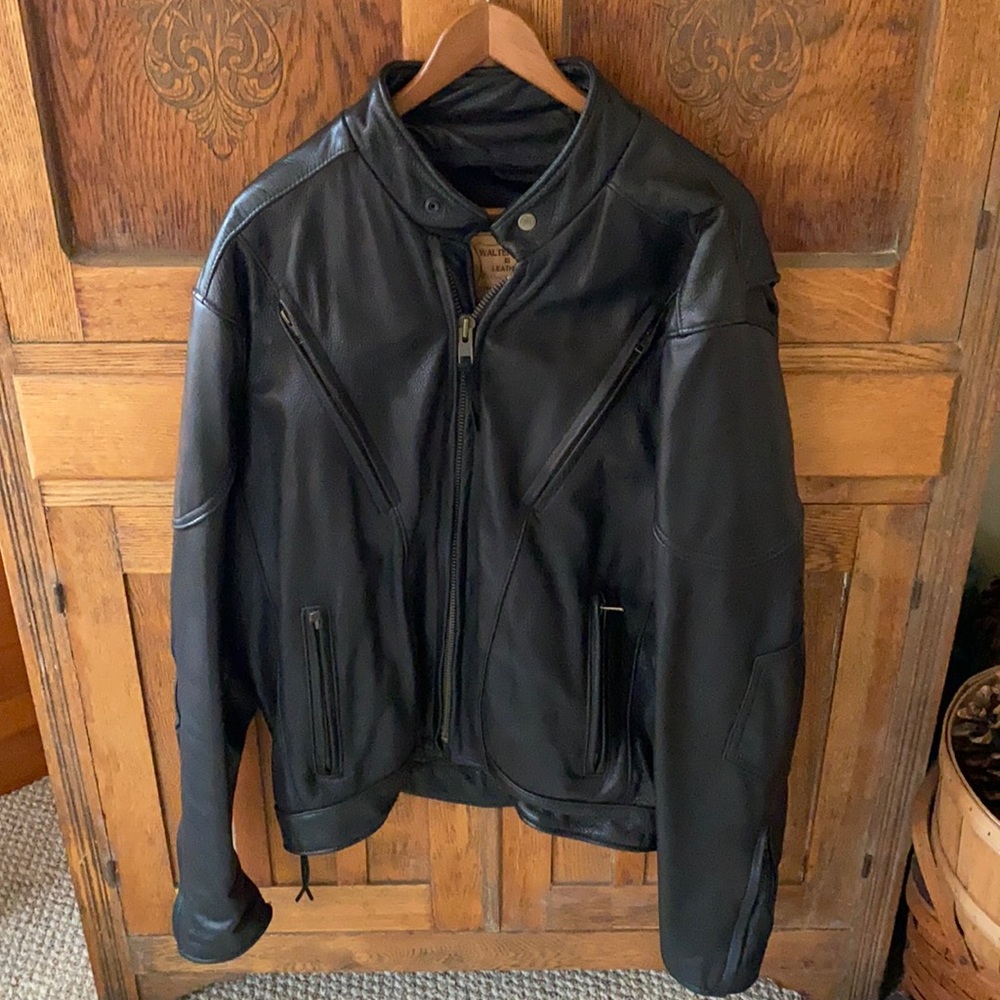 Men’s Walter Dyer Leather Motorcycle Jacket